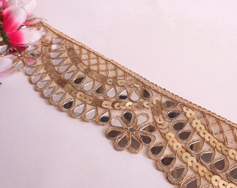 Adorno de espejo festoneado dorado, borde de sari de lentejuelas, adornos de vestido de novia, encaje indio Dupatta Lehenga cortado a un tamaño de 7 cm de ancho