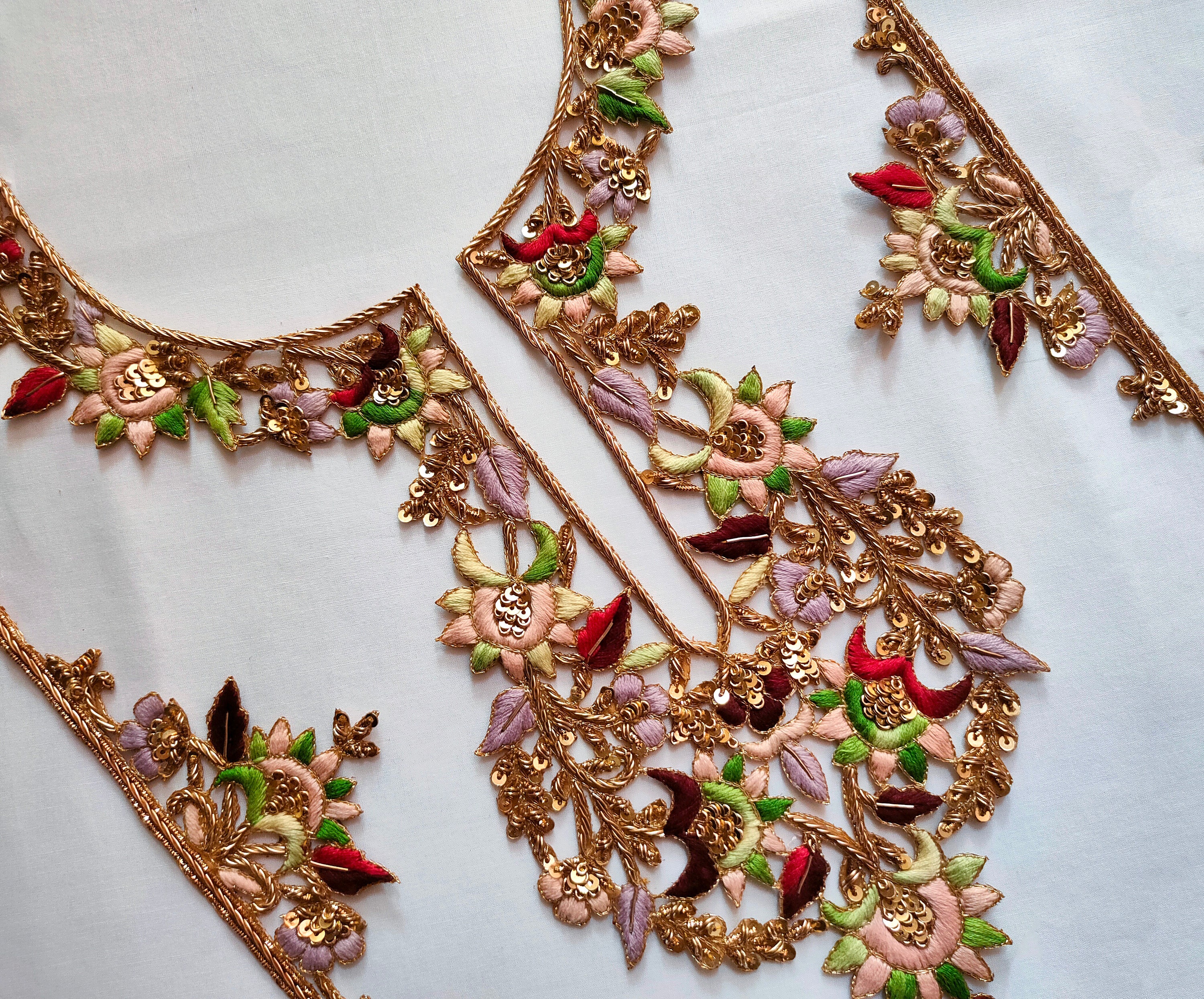 n*a様 TODAY FUL Embroidery Patchwork Trou Floral Field Applique Quilt (block 8) - Machine Embroidery