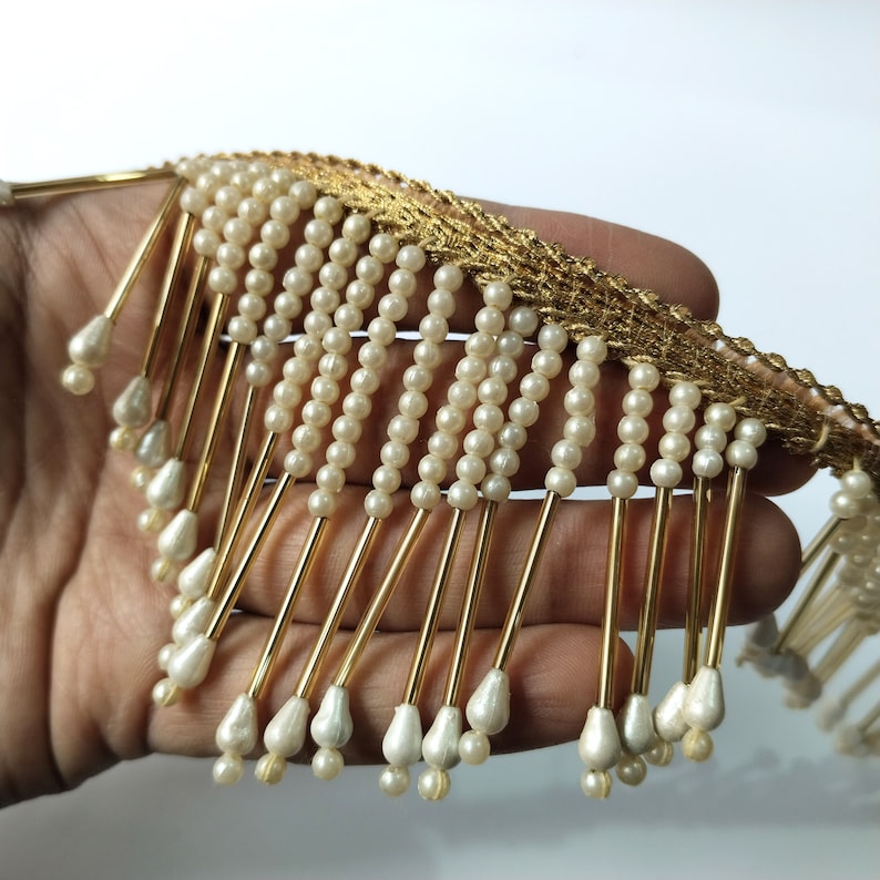 Impresionante perla sintética y cuentas de vidrio, gota de lluvia de oro antiguo, ribete con cuentas de vieira suspendida, encaje de borla Lehenga Dupatta con cuentas indias imagen 2