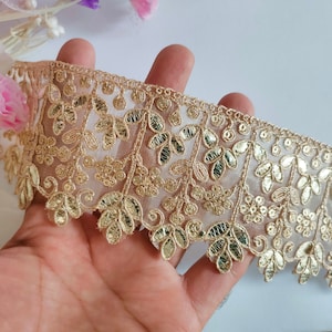 Light Golden Gota Patti Scalloped Zari & Sequin Indian Sari Lace Trim, Golden Embroidered Trim Wedding Sash Supply Bollywood Lace 7cm Wide