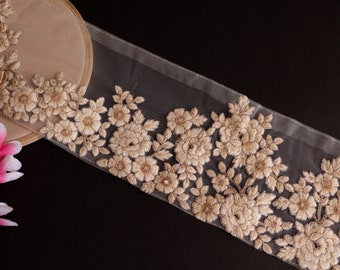 Floral Embroidered Lace Trim: Off White Net Fabric, Sari Border, 14cm Wide