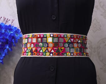 Mirrorwork Boho Waist Belt: Multicolor Embroidered Metal  display picture 1