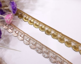 8 Yards Antique Gold/ Clear Zari Shiny Zari Thread Narrow Scallop Trim, Elegant Embellishment Lace, Cutwork Indian Dupatta Sari Lace 2cm