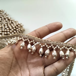 Moti lace clearance design
