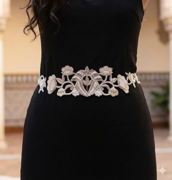 Special occasion (off white ) embroidered belt Blanca Flor Wide Embroidered Belt – Artesana Love main image 4