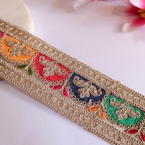 Golden Embroidered Lace: Sabyasachi-Inspired Sari Border Trim (4 cm)