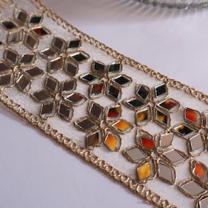 Golden Zari Trim Lace: Symmetrical Mirrors, Indian Sari Border