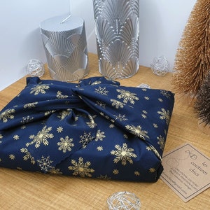 Emballage cadeau en tissu réutilisable Furoshiki zéro déchet Emballage cadeau noel en tissu Paquet cadeau en tissu bleu flocon or