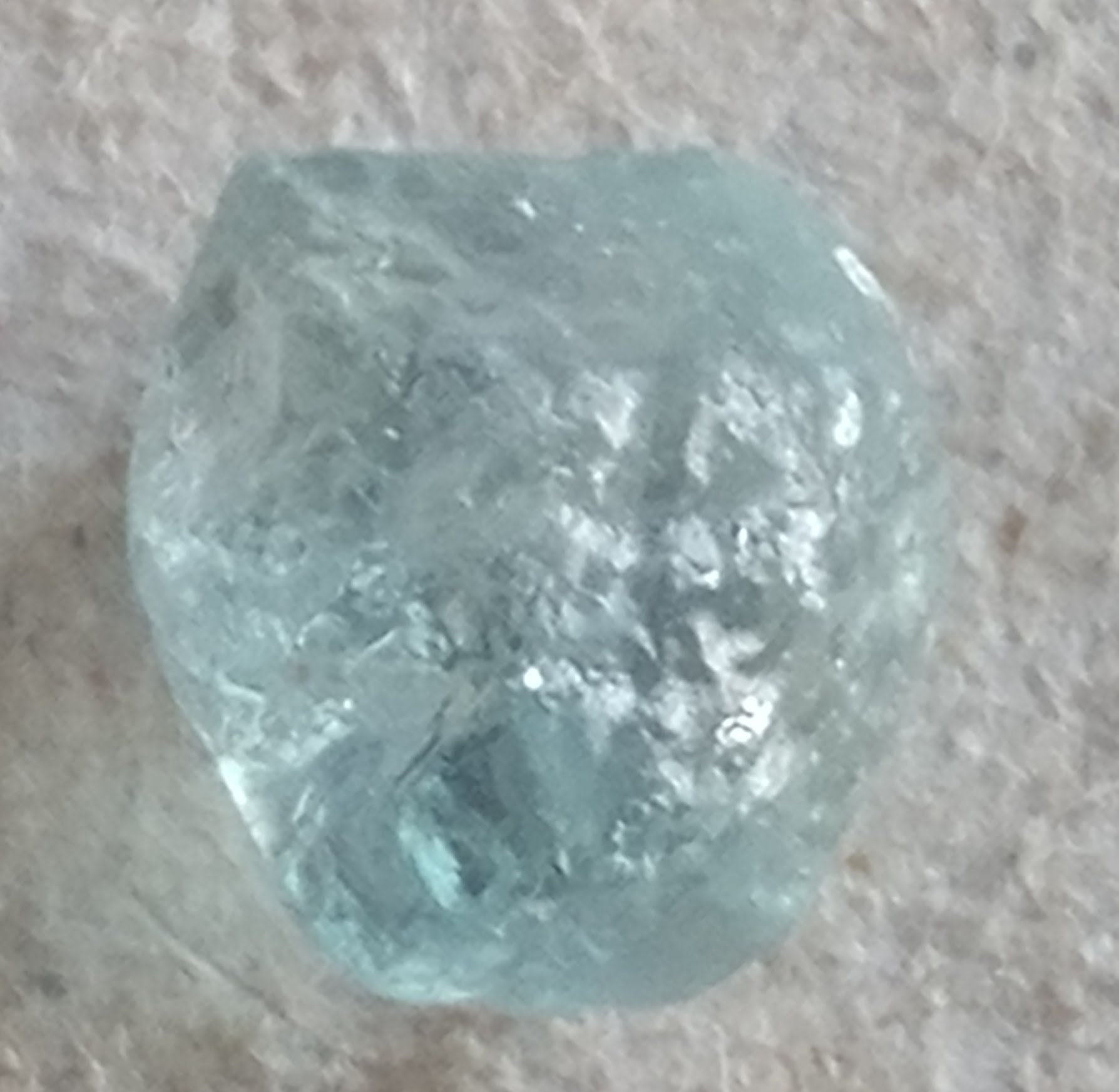 2.08 Carats Montana Sapphire Rough. AQUAMARINE. Heat Treated. Clear