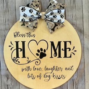 Hand Painted Dog Welcome Sign Door Hanger for Front Door, Farmhouse Decoration Dog Theme, Wood Round Welcome Home Dog Sign, Dog Lover Gift
