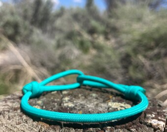 Adjustable paracord bracelet- Minimalist - Bundle Rope Packs