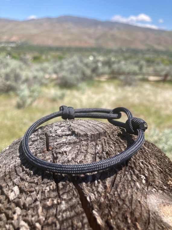 Paracord bracelet minimalist - For Him - For Her