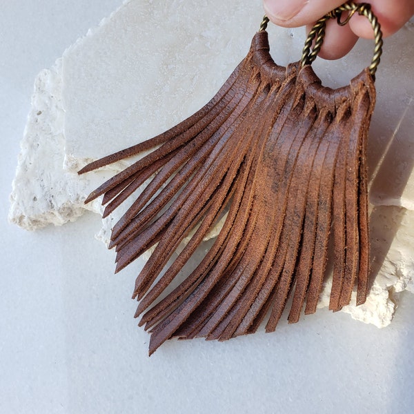 Brown chocolate leather fringe earring, rum boho saddle brown fringe, chocolate fringe tassel, dark caramel fringe, whiskey dark fringe