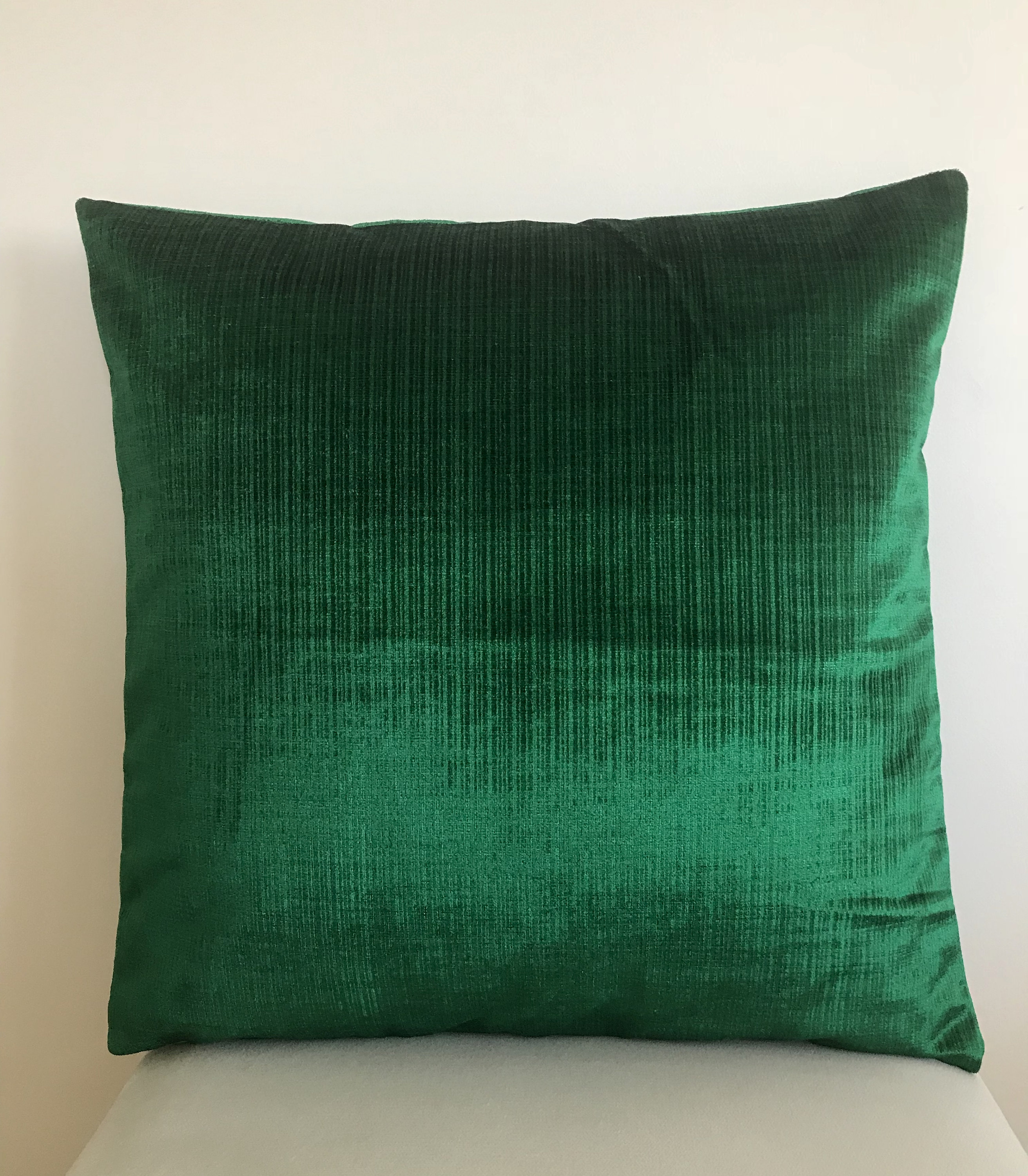 Emerald Green Velvet Pillow Cover Velvet Pillow Green Pillow Custom Made Pillow Cushion Case 18X18 20X20 22X22 Green Velvet Pillows Etsy