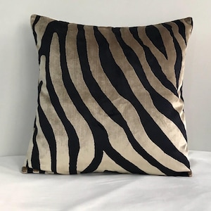 Light Gold Pillow Cover, Gold Velvet Pillow, All Size Pillow, Custom Made Pillow,Velvet Pillow Case 18X18 Velvet Cushion Cover, Throw Pillow