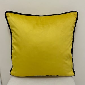 Mustard Velvet Pillow Cover, Black Piping Velvet Pillow, Mustard Pillow, Custom Made Pillow, Cushion Case, 18X18 20X20 Mustard Velvet Pillow