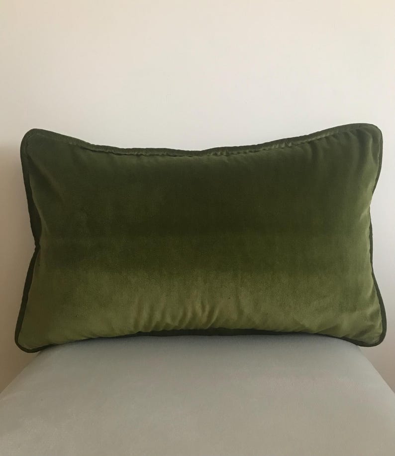 Funda de almohada verde oliva con ribete, fundas de almohada decorativas, almohadas de todos los tamaños, almohadas a medida, funda de almohada de terciopelo verde, funda de cojín imagen 1