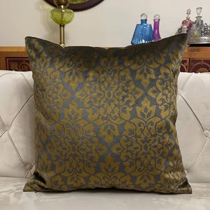 Gold and Gray Pillow Cover, Gold Velvet Pillow, Custom Made Pillow, Throw Velvet Pillow Cover, 18X18 20X20 Velvet Cushion Case, Throw Pillow