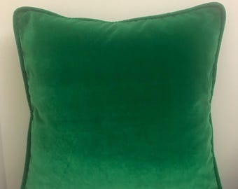 Kelly Green Pillow Cover With Piping, All Size Pillow Custom Made Pillow, Velvet Pillow Cover, 18X18 Velvet Cushion Case, Decorative Pillows