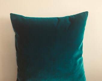 teal green throw pillows