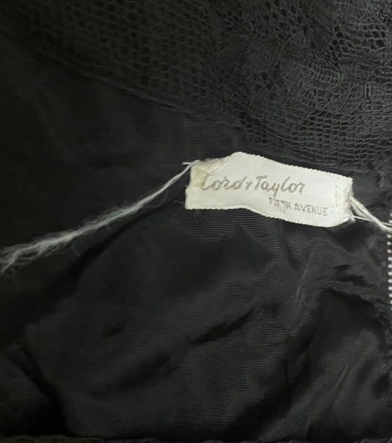 Vintage 1950s Lord and Taylor Black Lace Dress - image 10