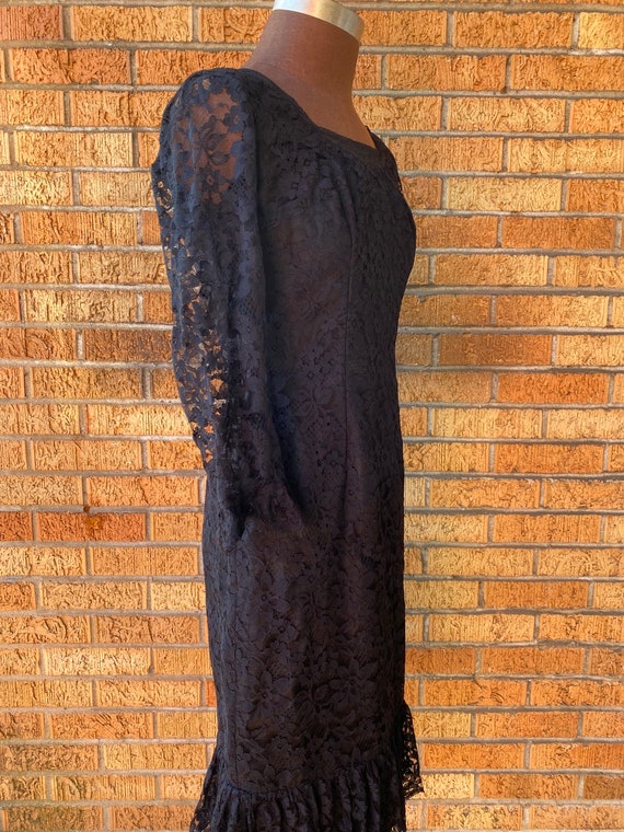 Vintage 1950s Lord and Taylor Black Lace Dress - image 4