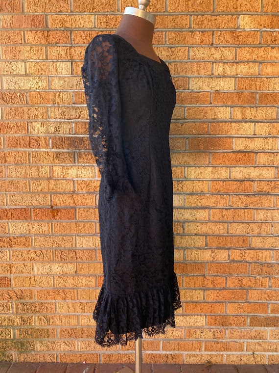 Vintage 1950s Lord and Taylor Black Lace Dress - image 3