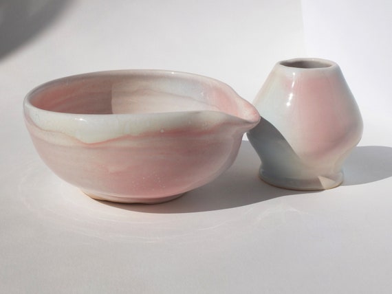 Japanese Ceramic Glossy Pink Matcha Bowl Macha Tea Whisk