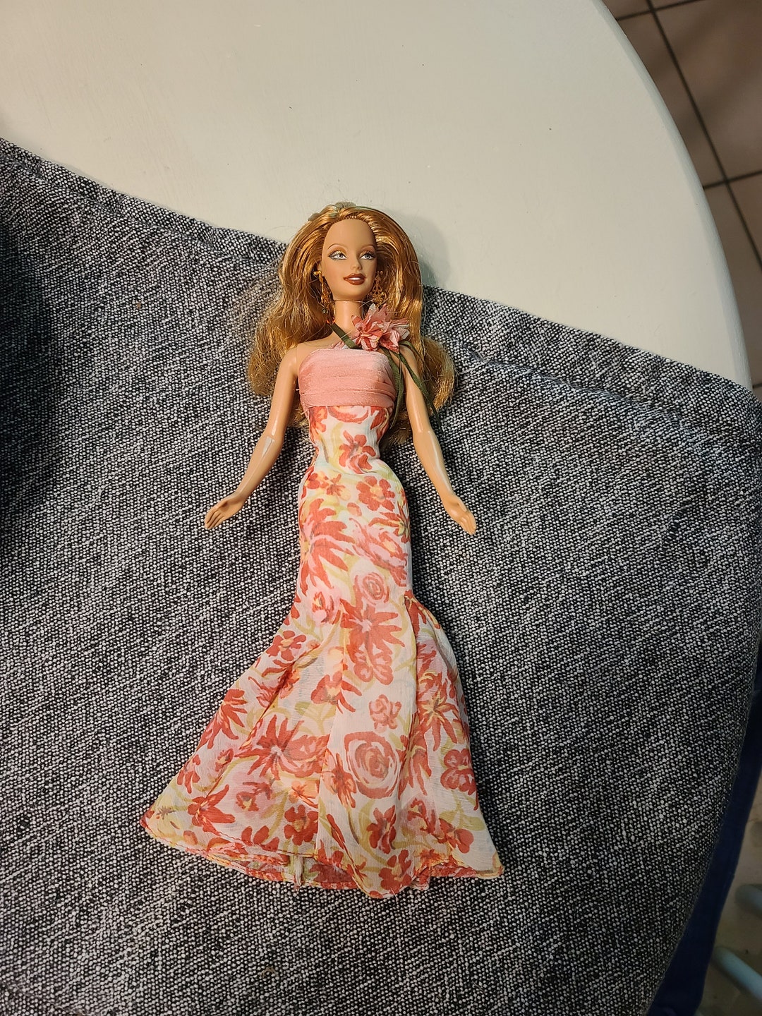 Barbie I DREAM OF SPRING saison printemps fleurs 2005 Mattel J0935 poupée NRFB