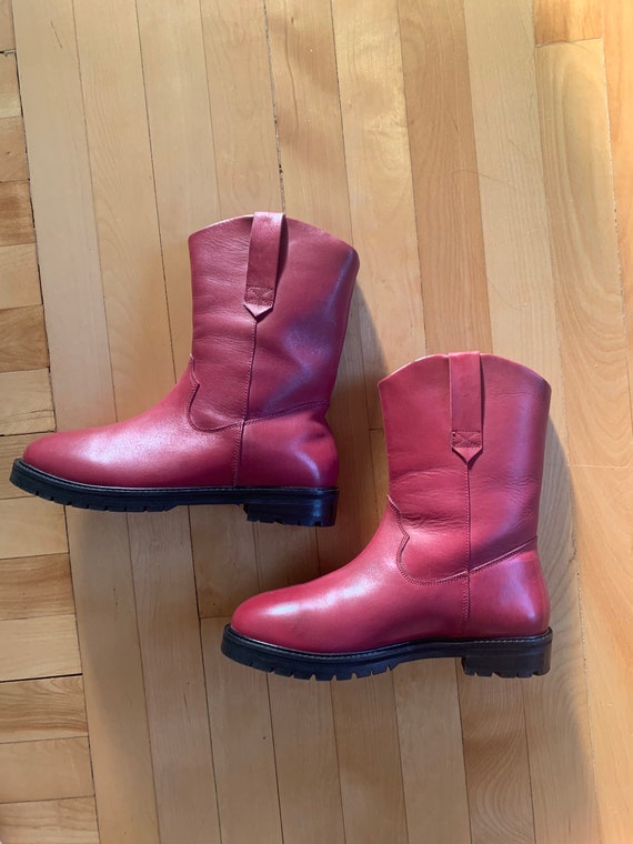 Red leather cow boy boots