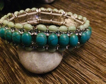 Pulseira de howlita azul turquesa, pulseira estilo boho, pulseira com elástico.