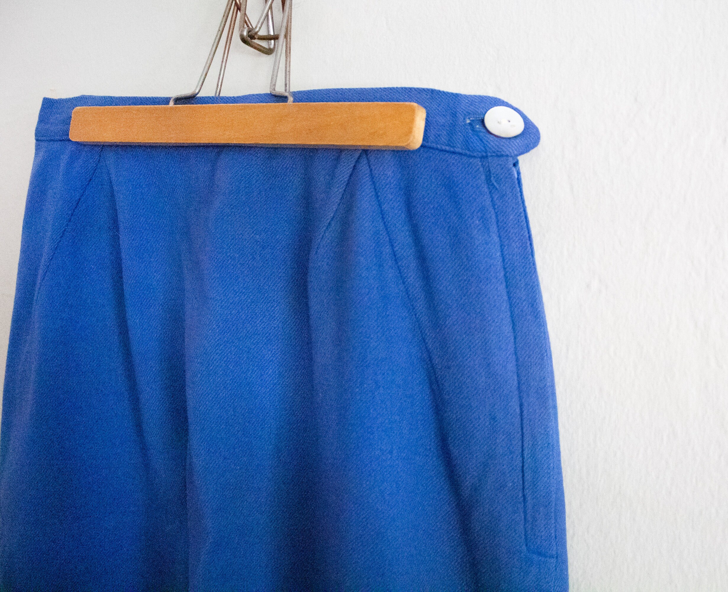 1960s Blue Floral Pencil Skirt