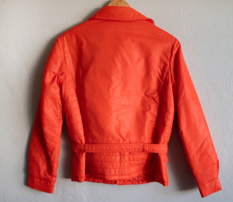 Vintage Orange Apres Ski Jacket Small Medium / 1980s Puffer Belted Coat image 10