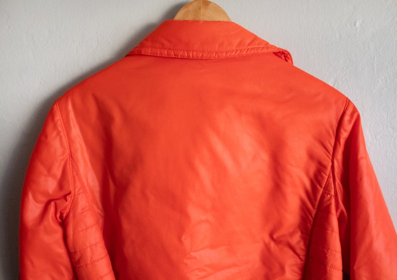 Vintage Orange Apres Ski Jacket Small Medium / 1980s Puffer Belted Coat image 9