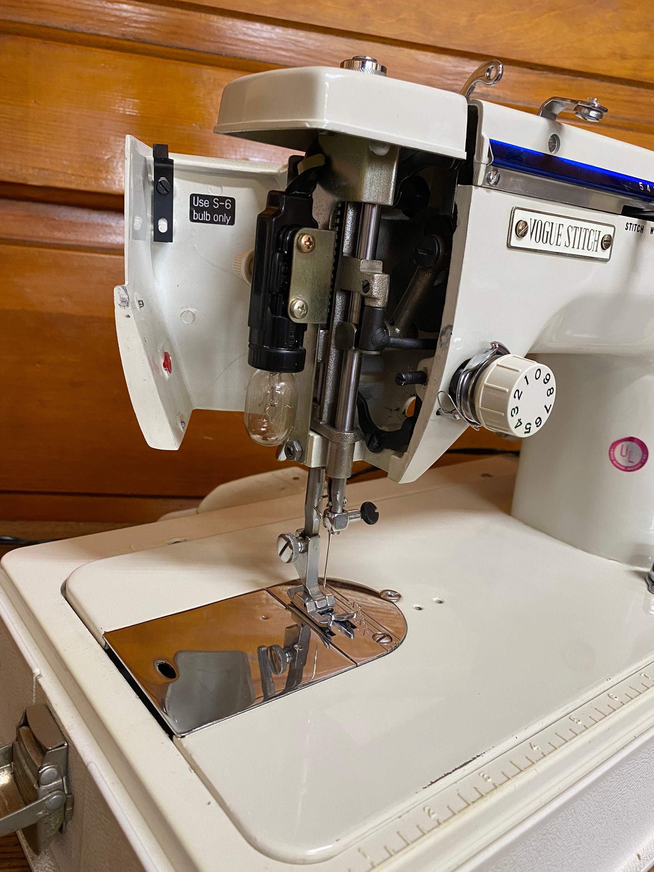 Janome Vogue Stitch Zig Zag Sewing Machine Mechanically Restored