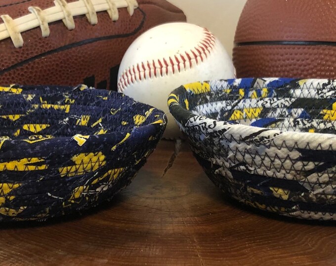 Birthday Gift University of Michigan Wolverine colors,U of M gift for sports fan Pocket Dump Bowl Handmade unique gift Key Basket
