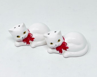 Vintage Cat Salt And Pepper Shakers White Ceramic Kittens