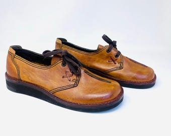 Vintage Brown Leather Lace Up Shoes Women’s Size 8M Made in Brazil