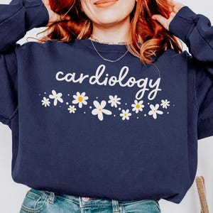 Felpa con cappuccio "Cardiologia", maglietta "Comfort Colors" per cardiologo, regalo di laurea in cardiologia, regalo per infermiere di terapia intensiva vascolare, regalo per cardiologo specializzato in cardiologia vascolare