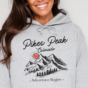 Pikes Peak Colorado Sweatshirt, Vintage Style Colorado Sweater, Hiking Colorado Gift, Colorado Sweatshirt for Men, Womens Colorado Hoodie