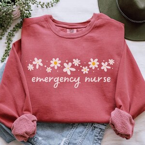 Sweatshirt voor spoedverpleegkundige, comfortkleuren shirt spoedeisende hulp, cadeau verpleegkundige spoedeisende hulp, sweater spoedverpleegster RN-sweater ronde hals