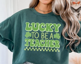 Teacher St Patricks Day Shirt, Retro Teacher Shirt St Patrick Teacher Sweatshirt, Teacher St Pattys Day Shirt St Patricks Day Teacher Shirt