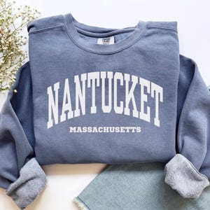 Nantucket Sweatshirt, Comfort Colors Nantucket Shirt, Massachusetts Vacation Trip Souvenir Gift, Summer Beach Sweater Massachusetts Crewneck