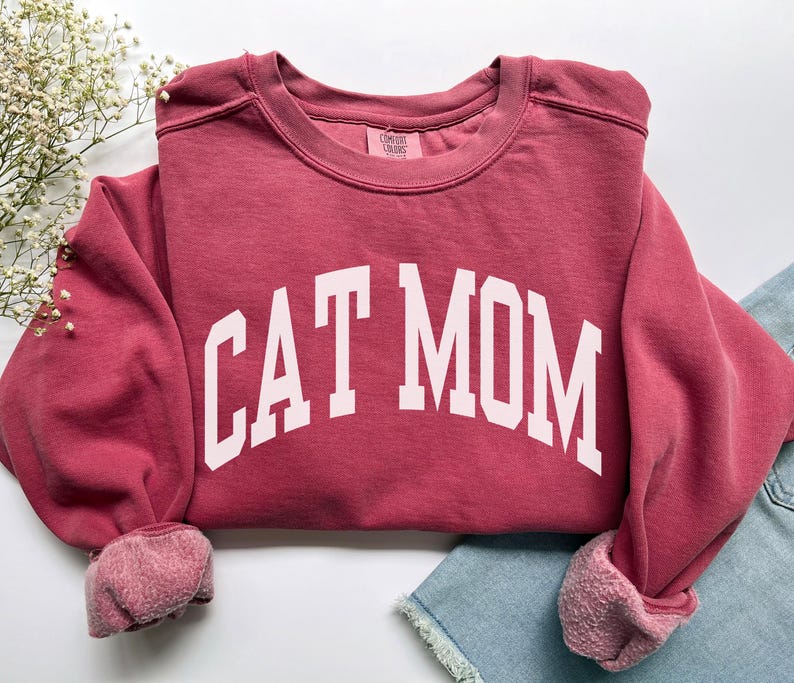 Cat Mom Sweatshirt, Comfort Colors Cat Mom Shirt, Cat Mom Gift, Cat Mom Sweater, Cat Mama Shirt, Cat Owner Gift, New Pet New Cat Crewneck