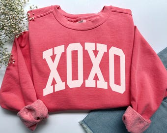 XOXO Sweatshirt, Comfort Colors XOXO Shirt Valentines Day Gift XOXO Sweater, Valentines Day Shirt Love Crewneck Be My Valentine Sweatshirt