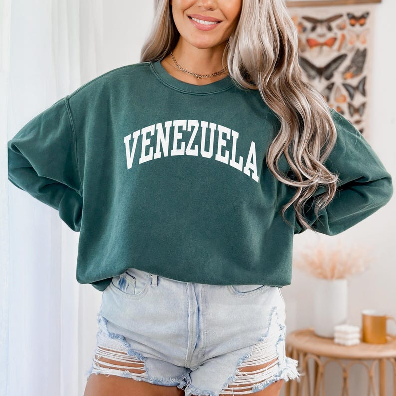 Venezuela Sweatshirt, Comfort Colors Venezuela Shirt, Venezuela Sweater Tee, South America Shirt, Sports Jersey Venezuela Trip Souvenir Gift