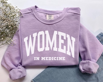 Sudadera con capucha para mujeres en medicina, colores cómodos, camiseta de doctora, cuello redondo, doctora graduada de la facultad de medicina, regalo para doctora nueva.