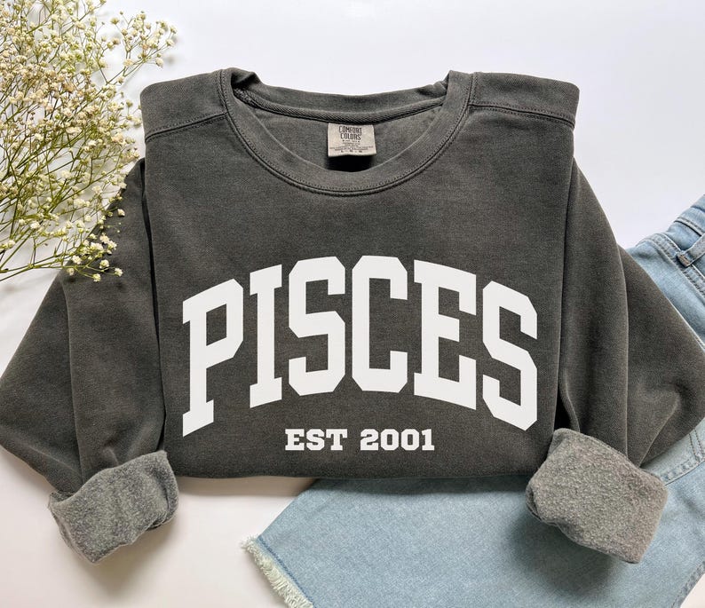 Custom Pisces Sweatshirt, Comfort Colors Custom Pisces Shirt, Pisces Gift, Custom Zodiac Shirt, Personalized Horoscope February March Gift