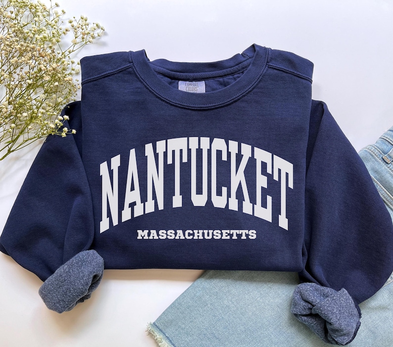 Nantucket Sweatshirt, Comfort Colors Nantucket Shirt, Massachusetts Vacation Trip Souvenir Gift, Summer Beach Sweater Massachusetts Crewneck