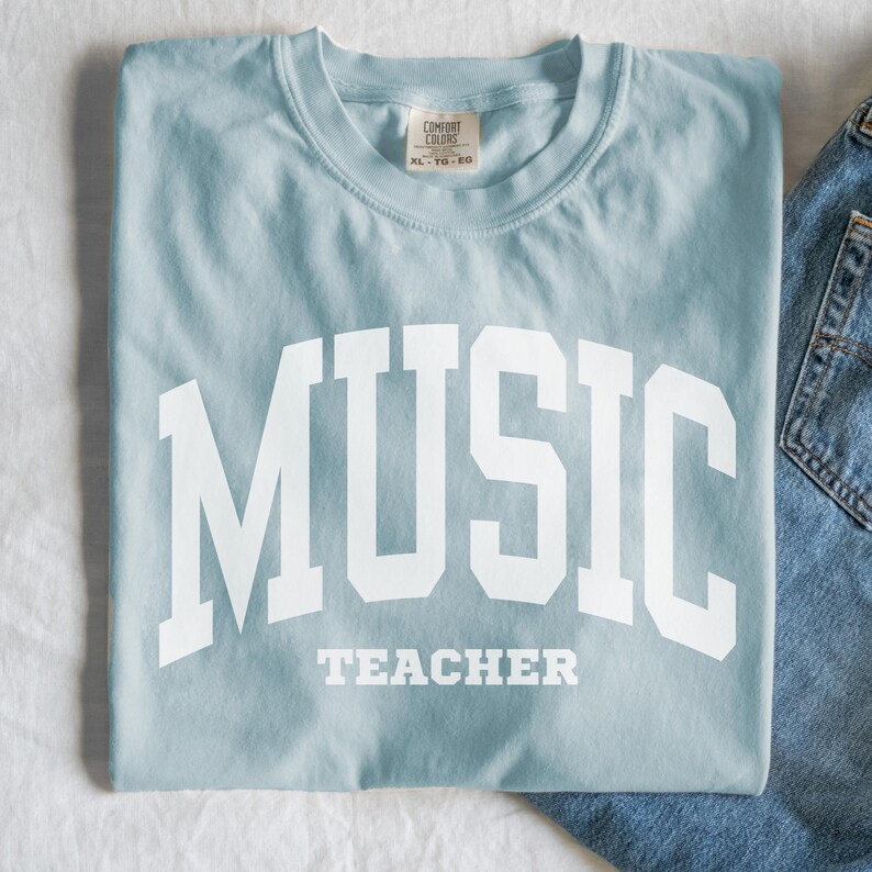 Music Teacher Sweatshirt, Comfort Colors Music Teacher Shirt, Music Lover Piano Teacher Graduation Gift for Musician, Music Student Crewneck